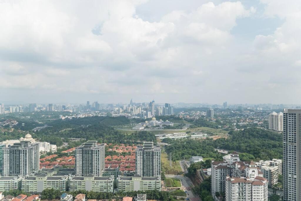 Arte Mont Kiara Duplex 4 Pax Jacuzzi Apartment Kuala Lumpur Ngoại thất bức ảnh