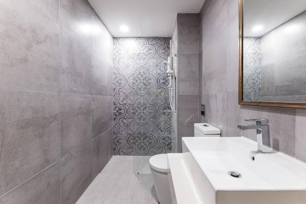 Arte Mont Kiara Duplex 4 Pax Jacuzzi Apartment Kuala Lumpur Ngoại thất bức ảnh